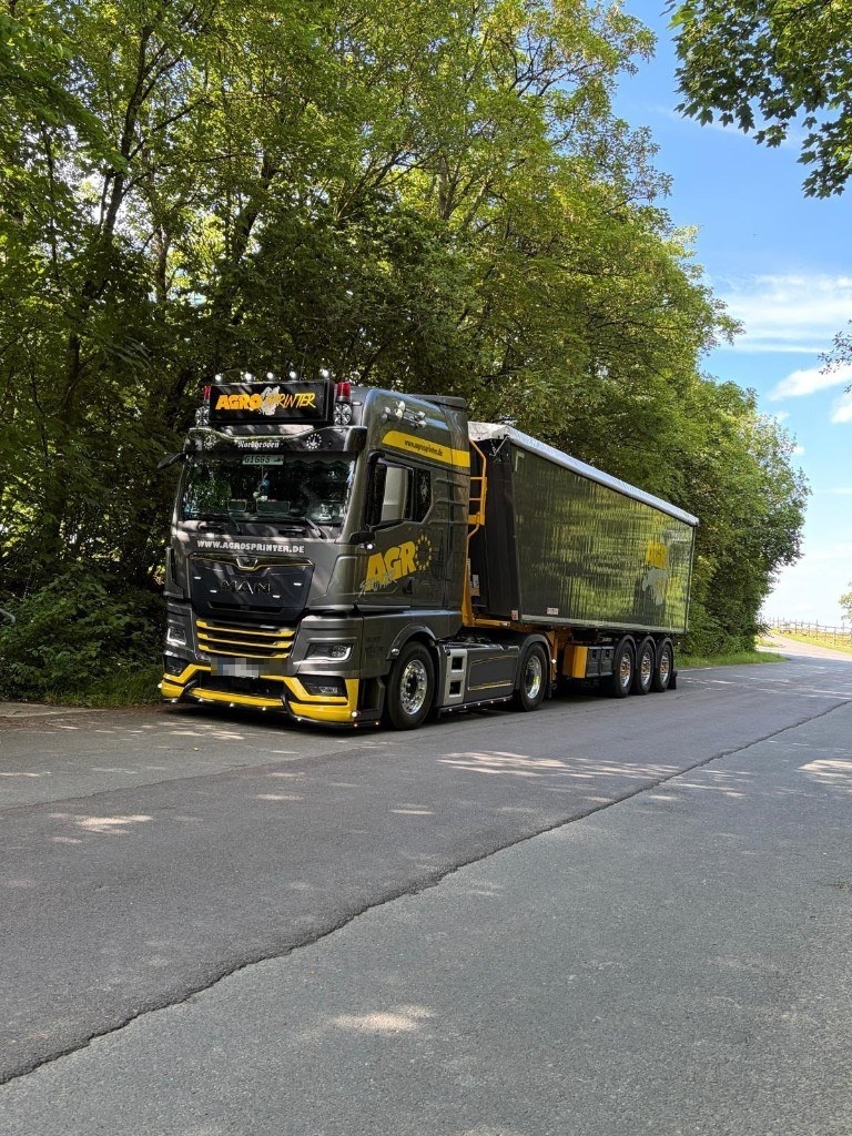 Agrosprinter LKW im Gelände